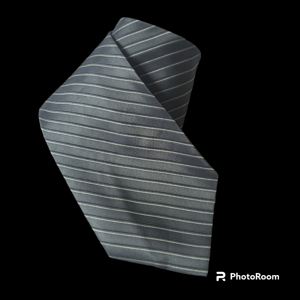 Men's silk tie